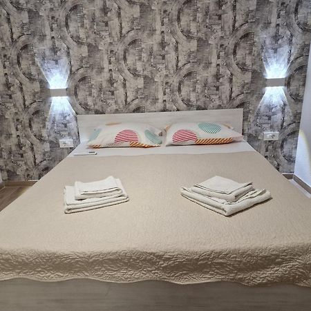 Apartments Julijana 2 Privlaka  Kültér fotó